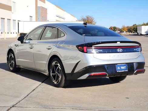 New 2026 Hyundai Sonata SEL image 3