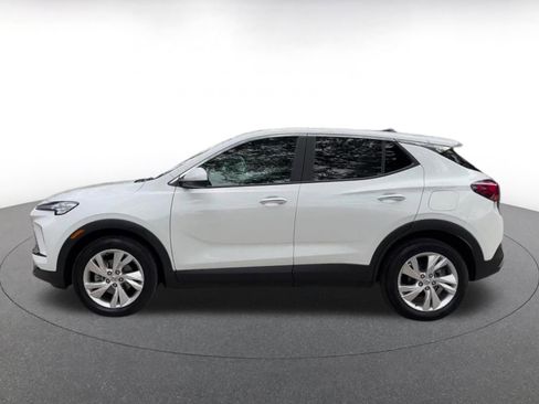 Used 2025 Buick Encore GX Preferred FWD image 9