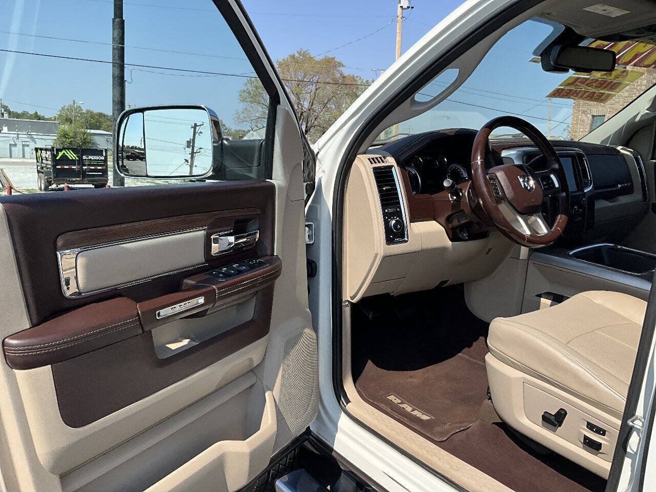 Used 2018 RAM 3500 Laramie AWD/4WD image 25