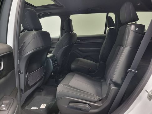 New 2026 Jeep Grand Cherokee L Laredo AWD/4WD image 10