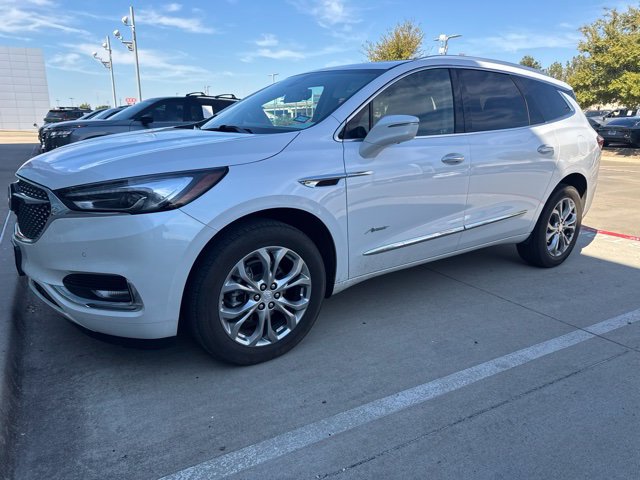 Used 2021 Buick Enclave Avenir w/ Avenir Technology Package FWD image 1