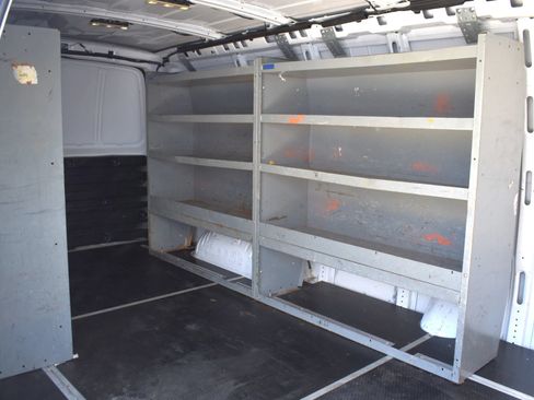 Used 2022 Chevrolet Express 3500 Extended w/ Driver Convenience Package RWD image 10