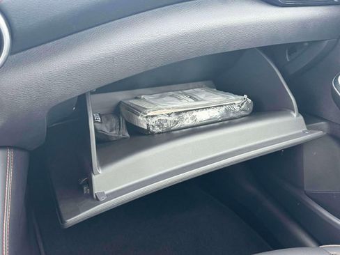 Certified 2025 Nissan Sentra SR w/ SR Premium Package image 34