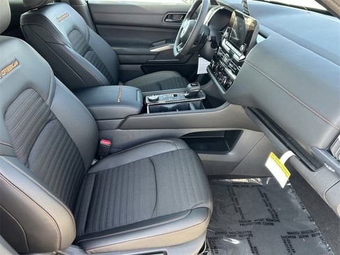 New 2025 Nissan Pathfinder Rock Creek image 9