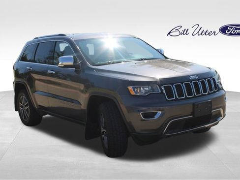 Used 2021 Jeep Grand Cherokee Limited w/ Trailer Tow Group IV AWD/4WD image 3