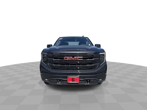 New 2026 GMC Sierra 1500 Elevation image 3
