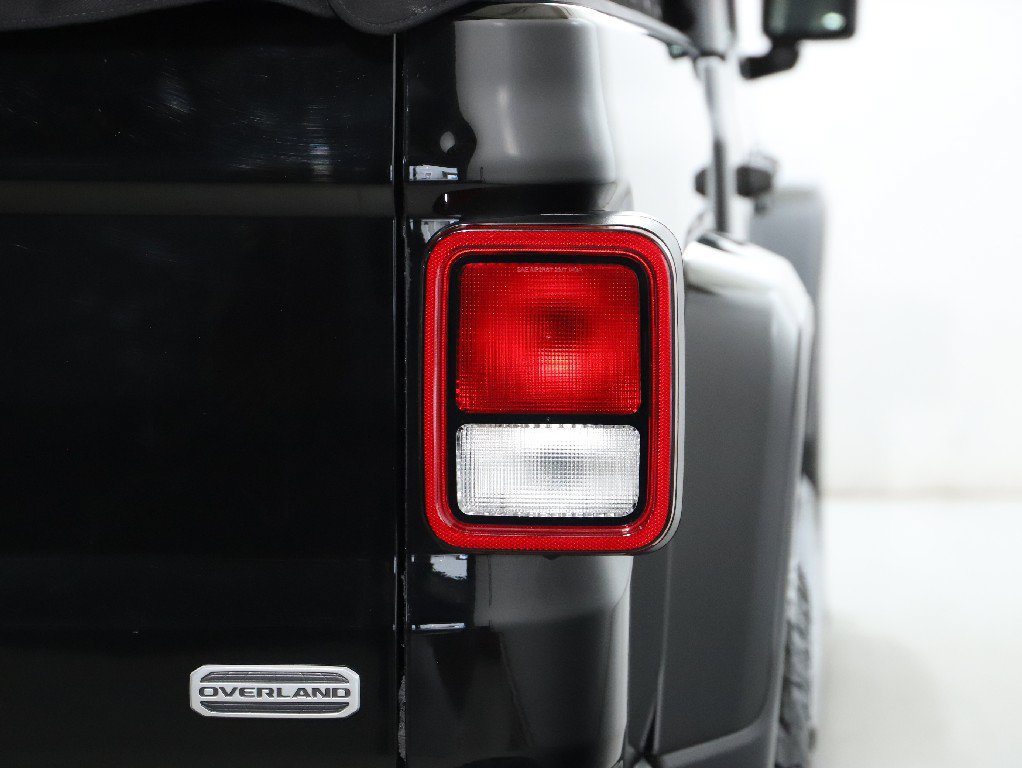 Used 2022 Jeep Gladiator Overland w/ Trailer Tow Package AWD/4WD image 44