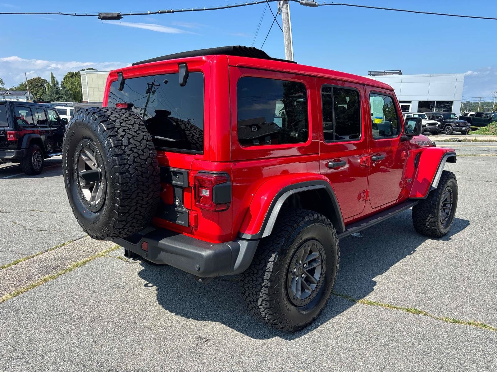 Certified 2025 Jeep Wrangler 4WD Unlimited Rubicon 392 image 3