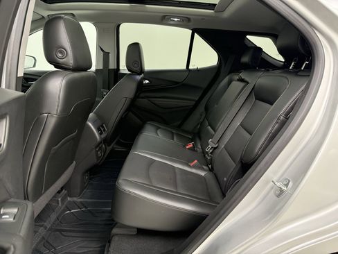 Used 2020 Chevrolet Equinox Premier image 23