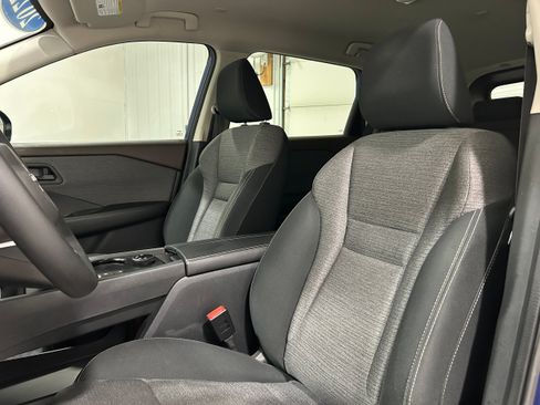 Used 2022 Nissan Rogue S AWD/4WD image 24