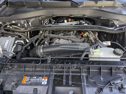 Used 2025 Ford Explorer ST-Line image 30