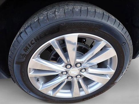 Used 2024 Cadillac XT5 Premium Luxury image 7