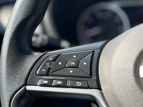 Used 2023 Nissan Sentra SV FWD image 18