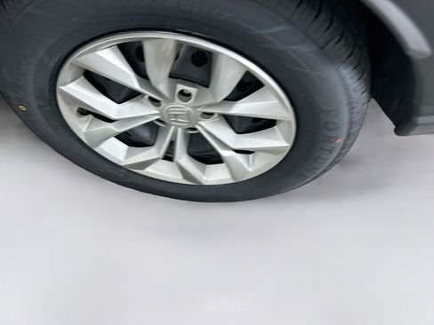Used 2025 Honda CR-V LX image 11