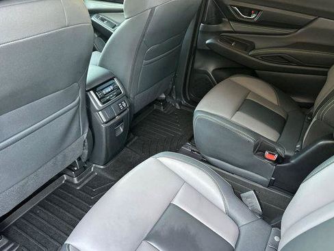Used 2023 Subaru Ascent Onyx Edition AWD/4WD image 12