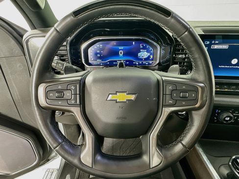 Used 2023 Chevrolet Silverado 1500 High Country AWD/4WD image 11