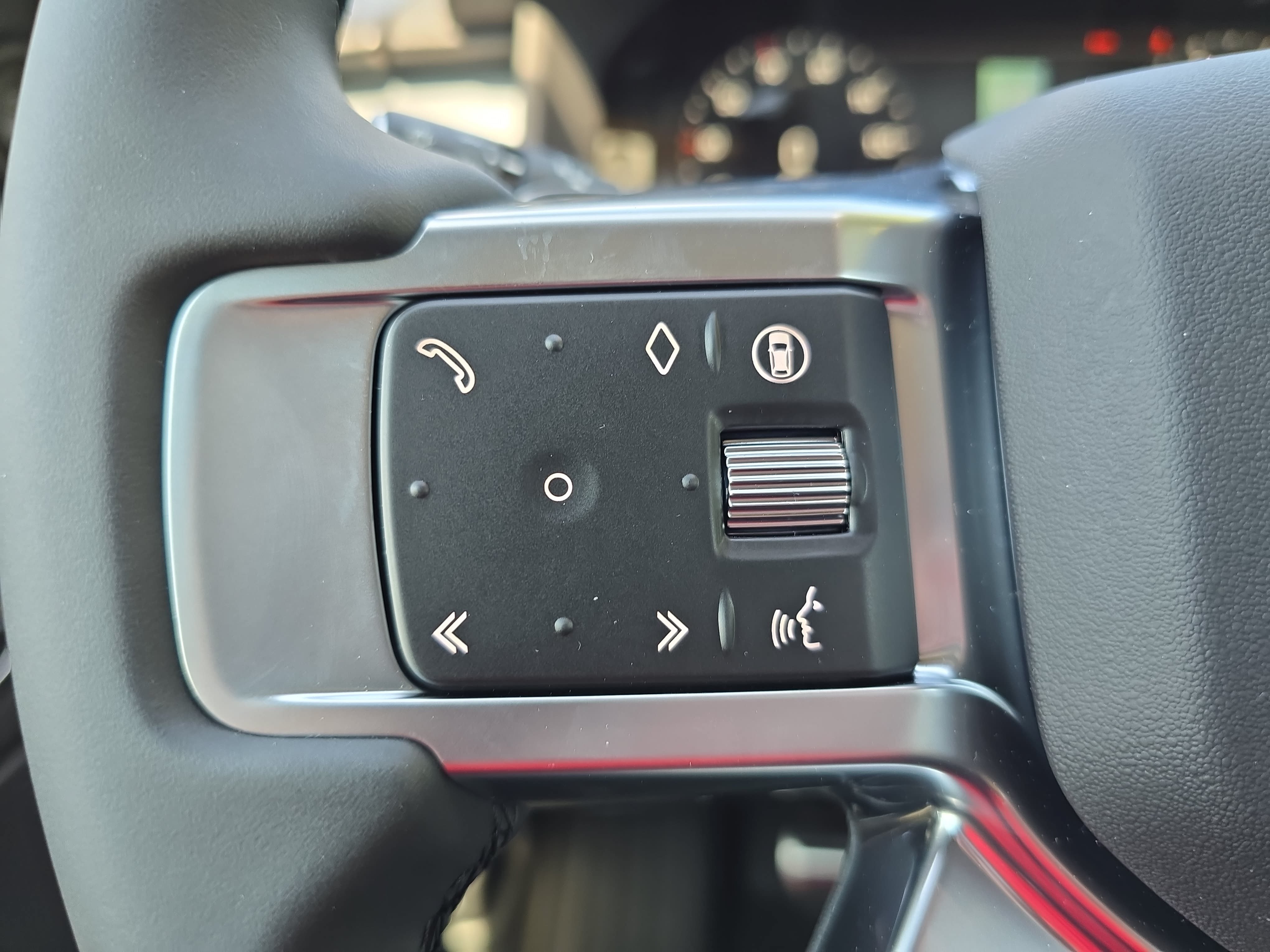 New 2026 Land Rover Discovery Limited Edition AWD/4WD image 17