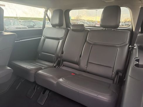 Used 2025 Ford Expedition Max Active AWD/4WD image 11