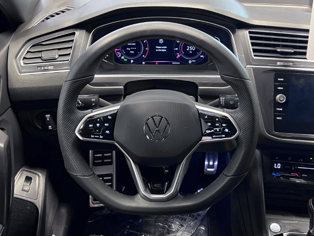 Certified 2022 Volkswagen Tiguan SEL R-Line AWD/4WD image 20