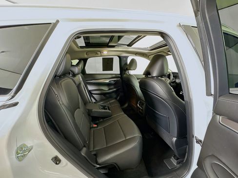 Used 2023 INFINITI QX50 Luxe FWD image 30