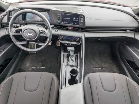 Certified 2025 Hyundai Elantra Sport FWD image 13