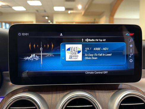 Used 2021 Mercedes-Benz C 300 4MATIC Sedan image 19
