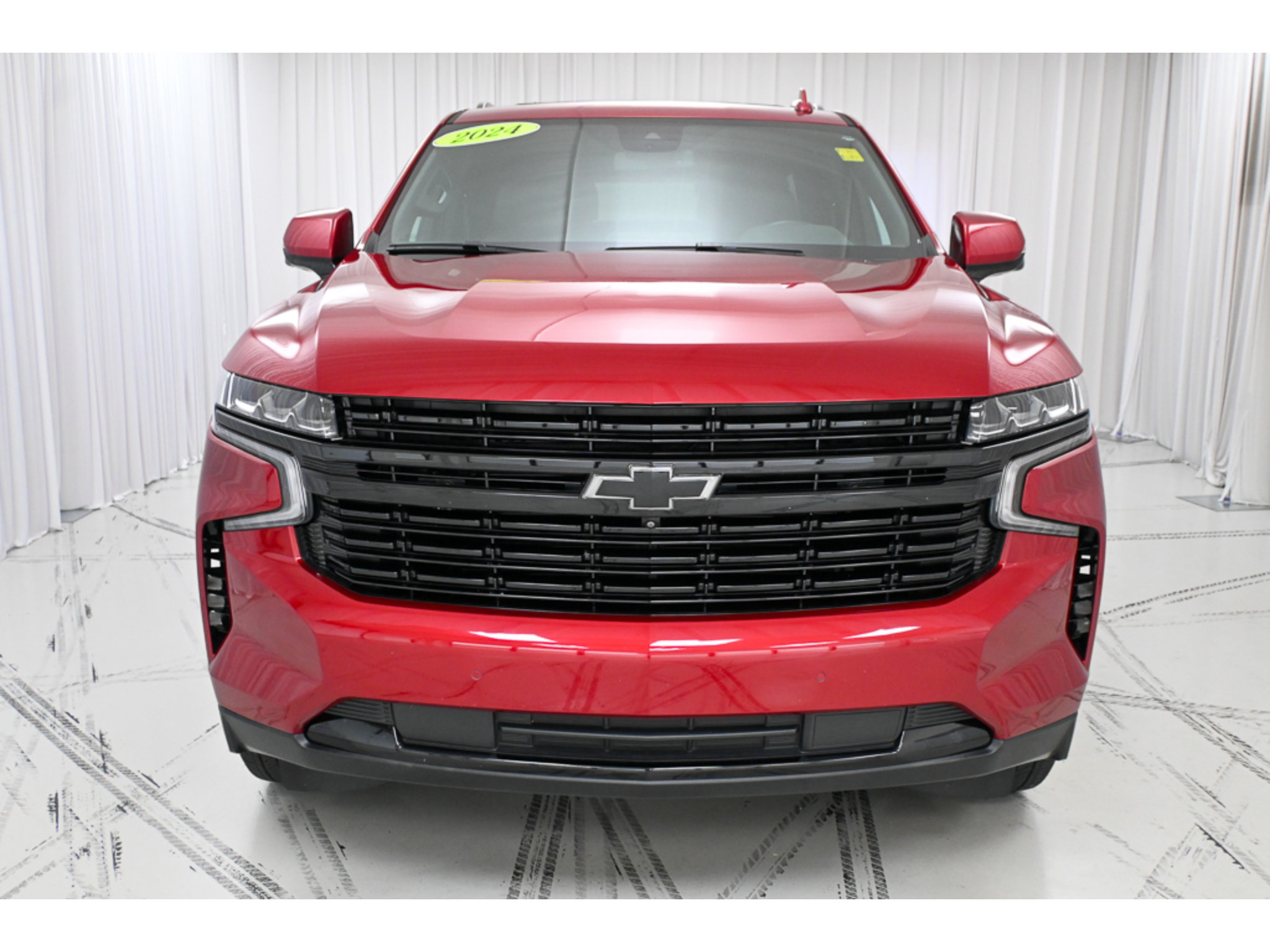Used 2024 Chevrolet Tahoe RST w/ Luxury Package AWD/4WD image 3