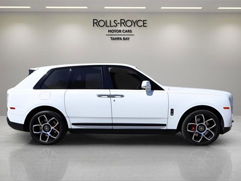 Used 2023 Rolls-Royce Cullinan Black Badge w/ Dark Exterior Package image 6
