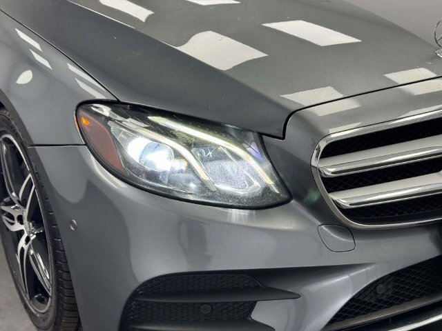 Used 2019 Mercedes-Benz E 450 4MATIC Wagon w/ Driver Assistance Package image 24