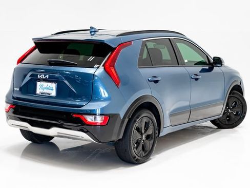 Used 2023 Kia Niro Wind FWD image 32