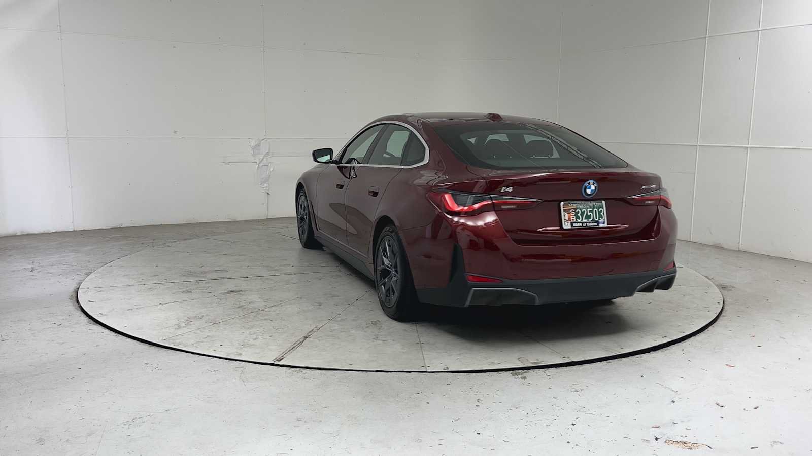 Used 2024 BMW i4 xDrive40i w/ Premium Package AWD/4WD image 3