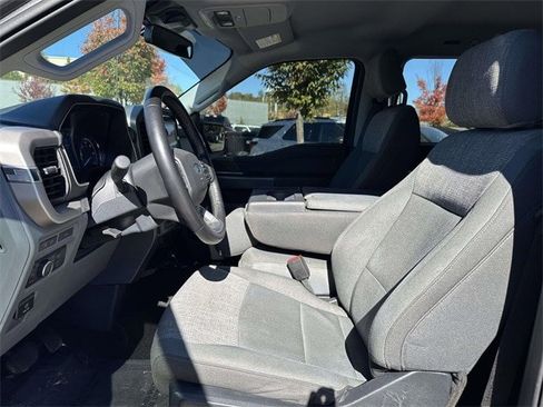 Certified 2022 Ford F150 XLT w/ Equipment Group 302A High image 21