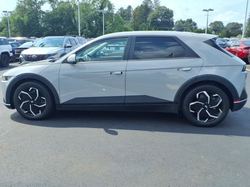Used 2024 Hyundai Ioniq 5 SE AWD/4WD image 8
