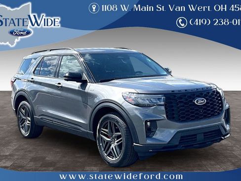 Used 2025 Ford Explorer ST-Line w/ ST-Line Street Pack AWD/4WD image 1