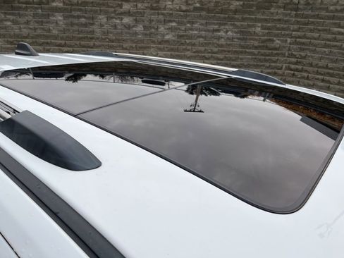 Used 2021 Jeep Grand Cherokee Limited w/ Luxury Group II image 11