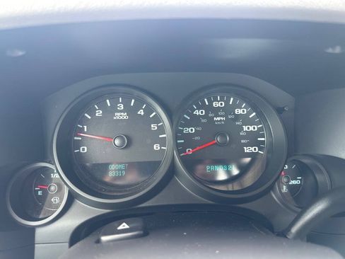 Used 2011 Chevrolet Silverado 1500 W/T RWD image 11