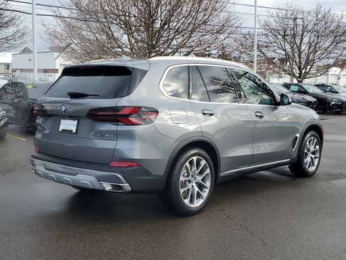 New 2026 BMW X5 xDrive50e AWD/4WD image 3