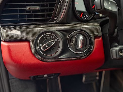 Certified 2017 Porsche 911 Turbo AWD/4WD image 33