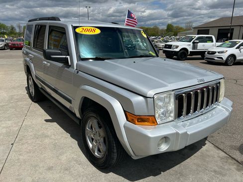 Used 2008 Jeep Commander Sport AWD/4WD image 3
