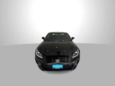 New 2025 Toyota GR86 Premium image 3