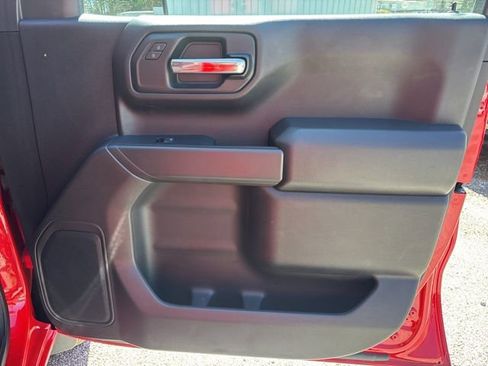 Used 2025 Chevrolet Silverado 1500 Custom Trail Boss w/ Turbomax Blackout Package AWD/4WD image 28