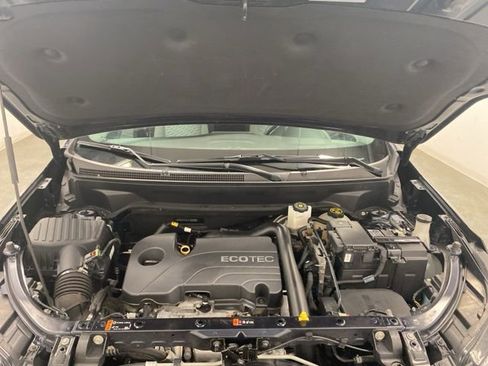Used 2020 Chevrolet Equinox LT w/ Driver Convenience Package image 28