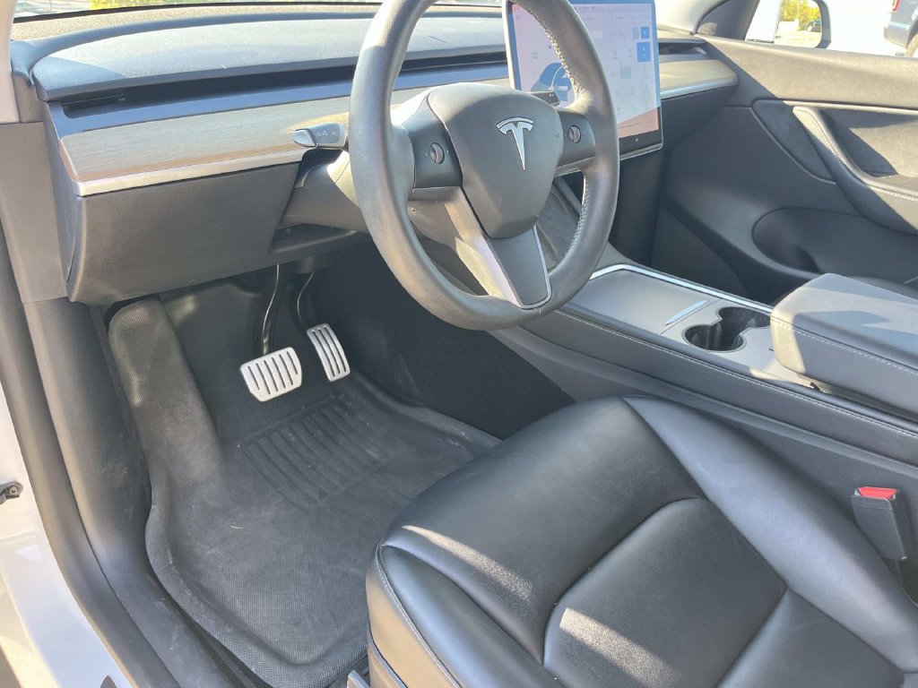Used 2021 Tesla Model Y Performance AWD/4WD image 17