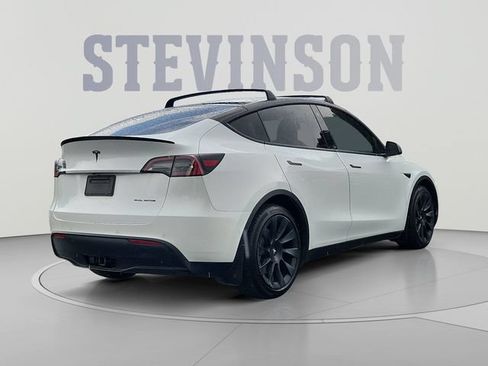 Used 2021 Tesla Model Y Long Range AWD/4WD image 5