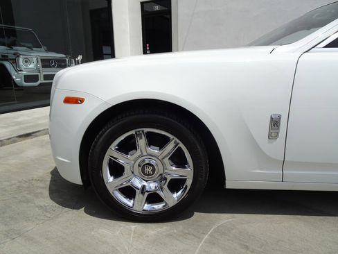 Used 2012 Rolls-Royce Ghost RWD image 10