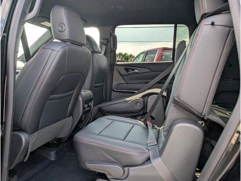 New 2026 Chevrolet Traverse Z71 w/ Driver Confidence Package image 10