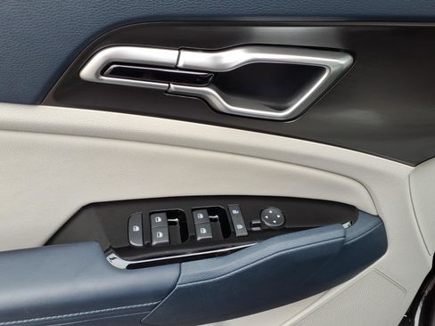 Used 2024 Kia Sportage EX w/ EX Premium Package image 15