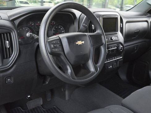 Used 2022 Chevrolet Silverado 1500 Custom image 10