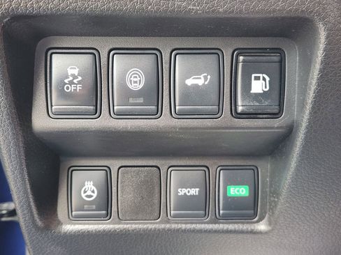 Used 2018 Nissan Rogue SL FWD image 18