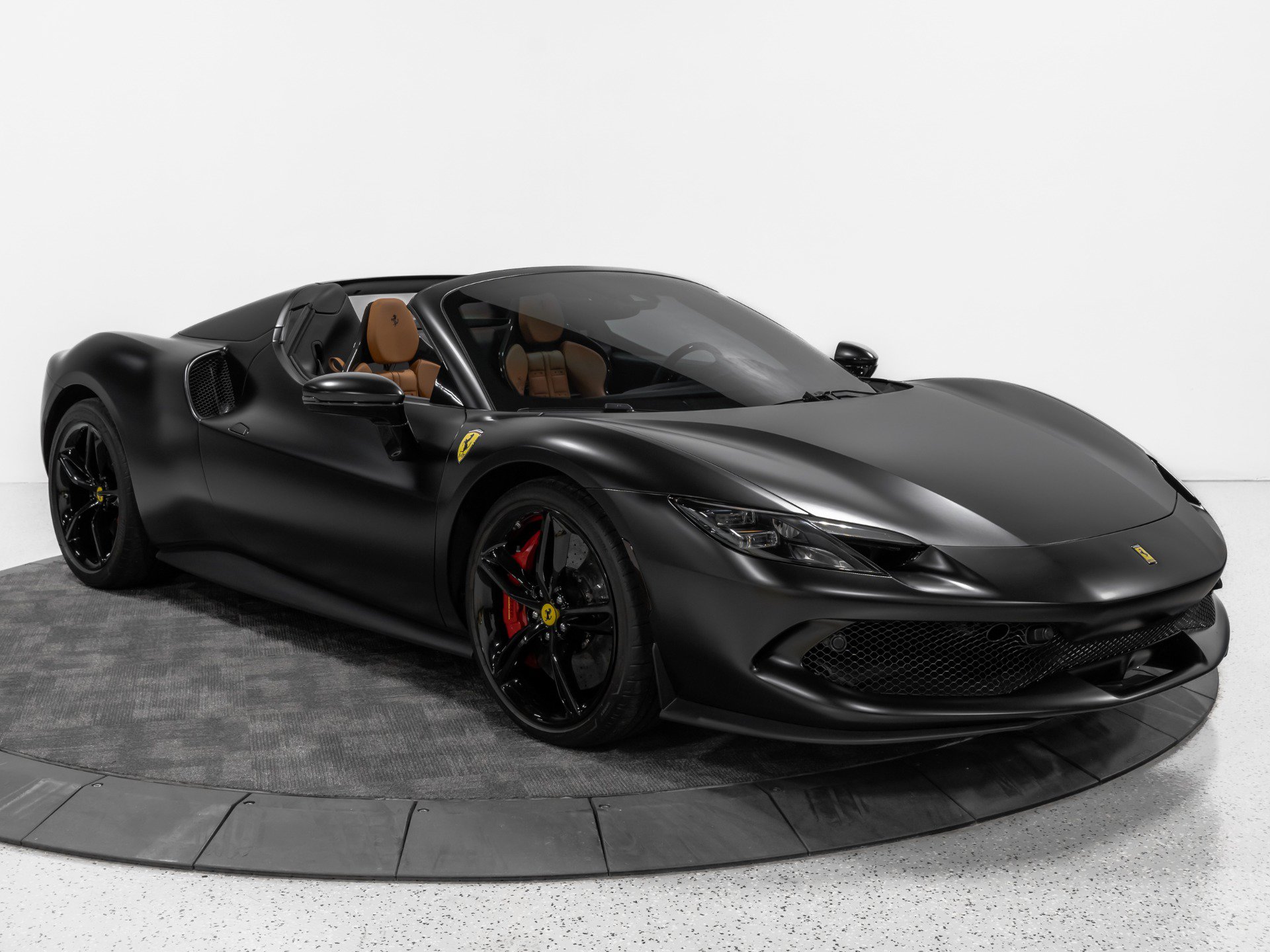 Used 2023 Ferrari 296 GTS RWD image 11